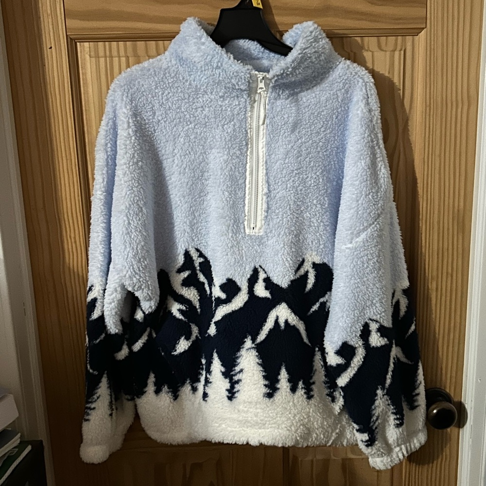 Women’s mountain fleece